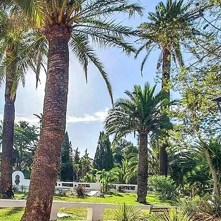 Stunning In Saint-raphael With Wifi Apartamento Saint-Raphaël