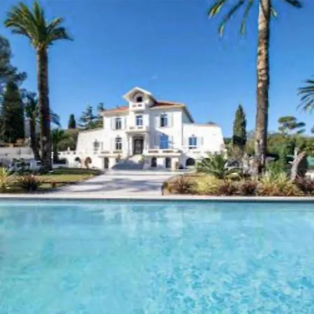 Stunning In Saint-raphael With Wifi * Saint-Raphaël