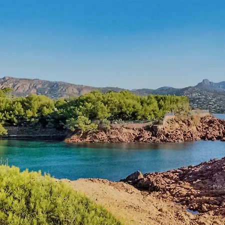 Stunning In Saint-raphael With Wifi *